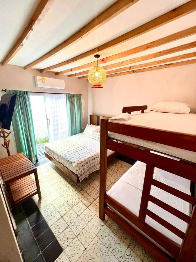 Colonial Airport * Cartagena