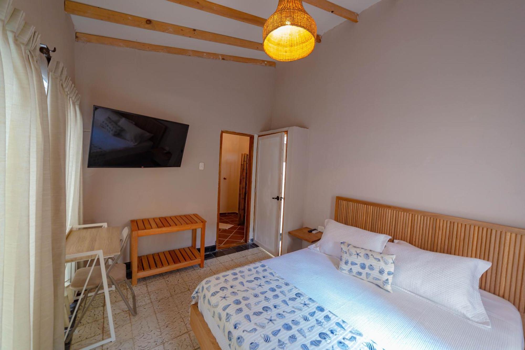 Hotel Colonial Airport