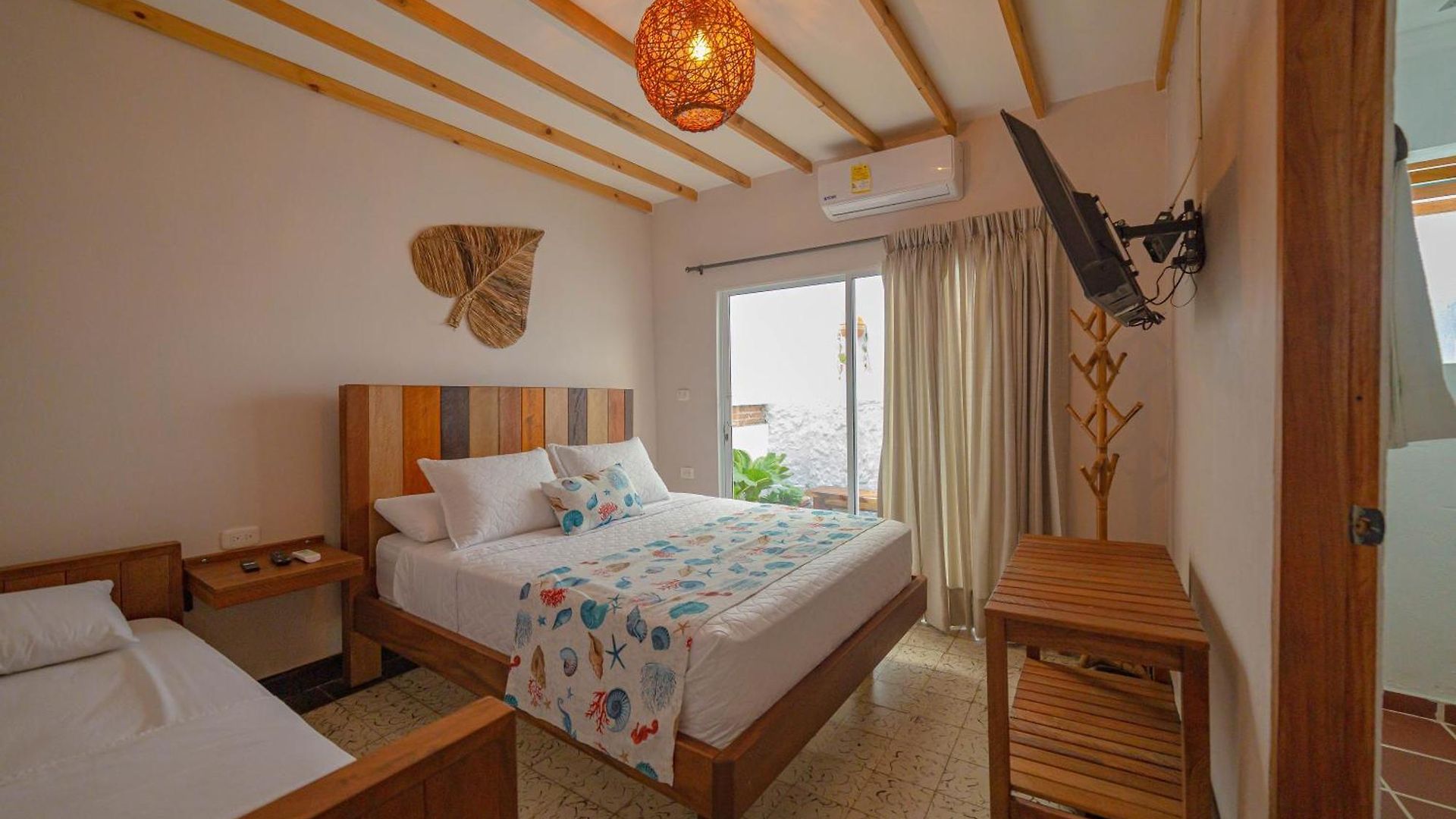 Hotel Colonial Airport *