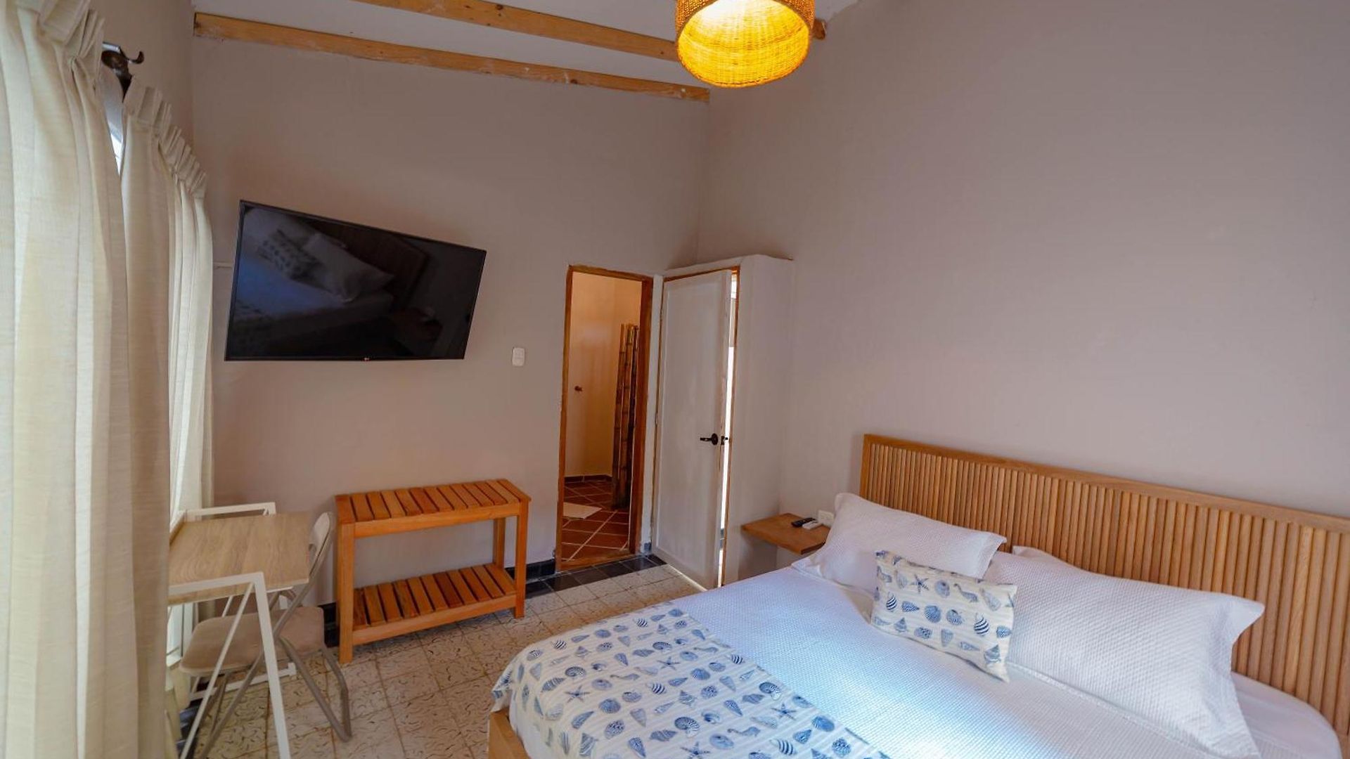 Hotel Colonial Airport