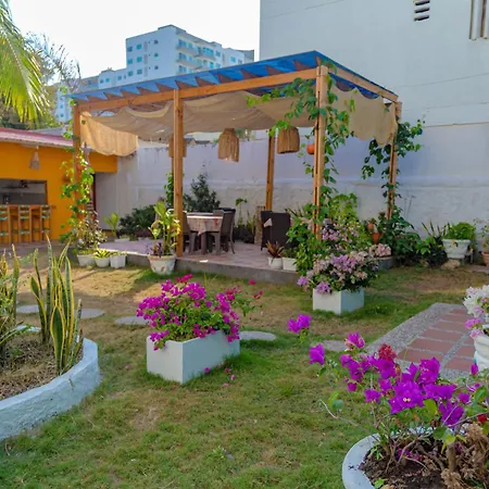 Colonial Airport Hotel
