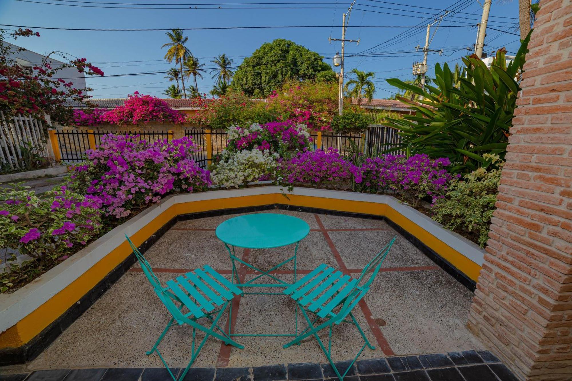 Colonial Airport * Cartagena